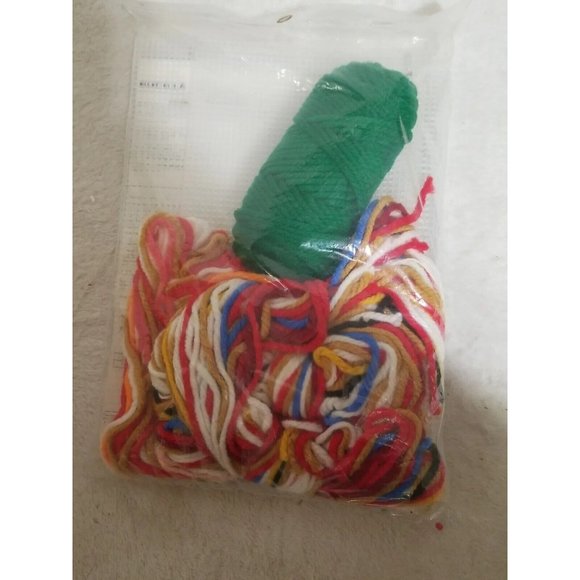 Bucilla Needlepoint Kit HERE COMES SANTA Sleigh Christmas Card Holder # 61032 - Picture 3 of 4